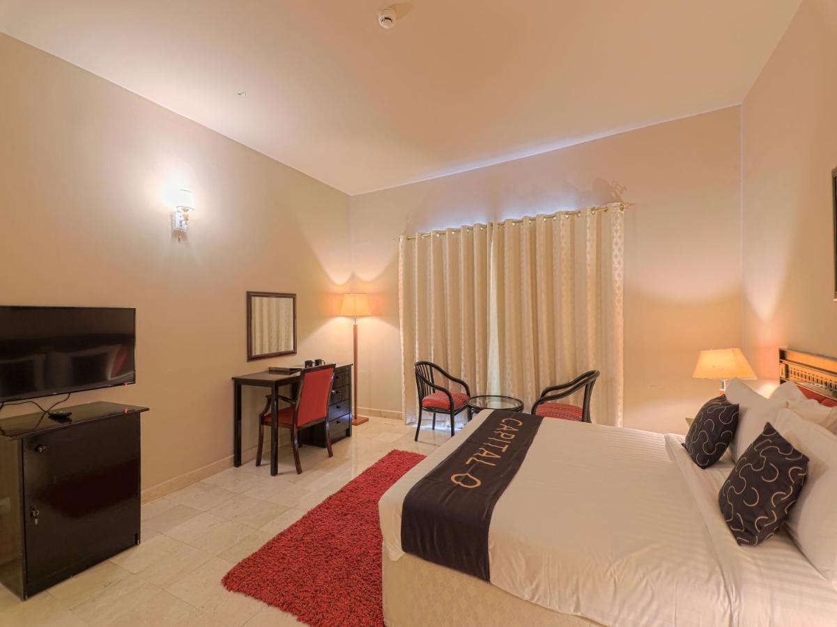 Capital O133 Al Sawadi Beach Resort & Spa Barka Eksteriør billede
