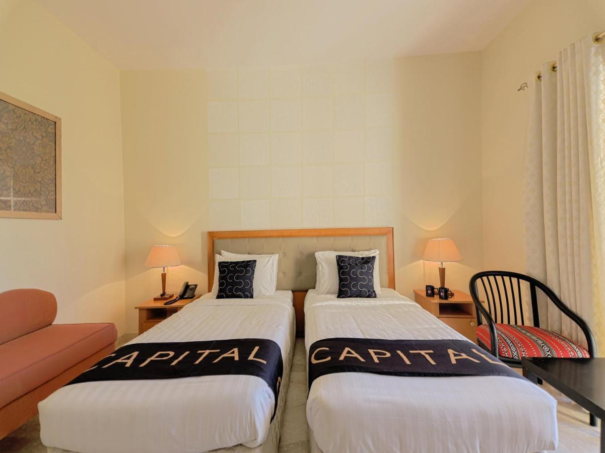 Capital O133 Al Sawadi Beach Resort & Spa Barka Eksteriør billede
